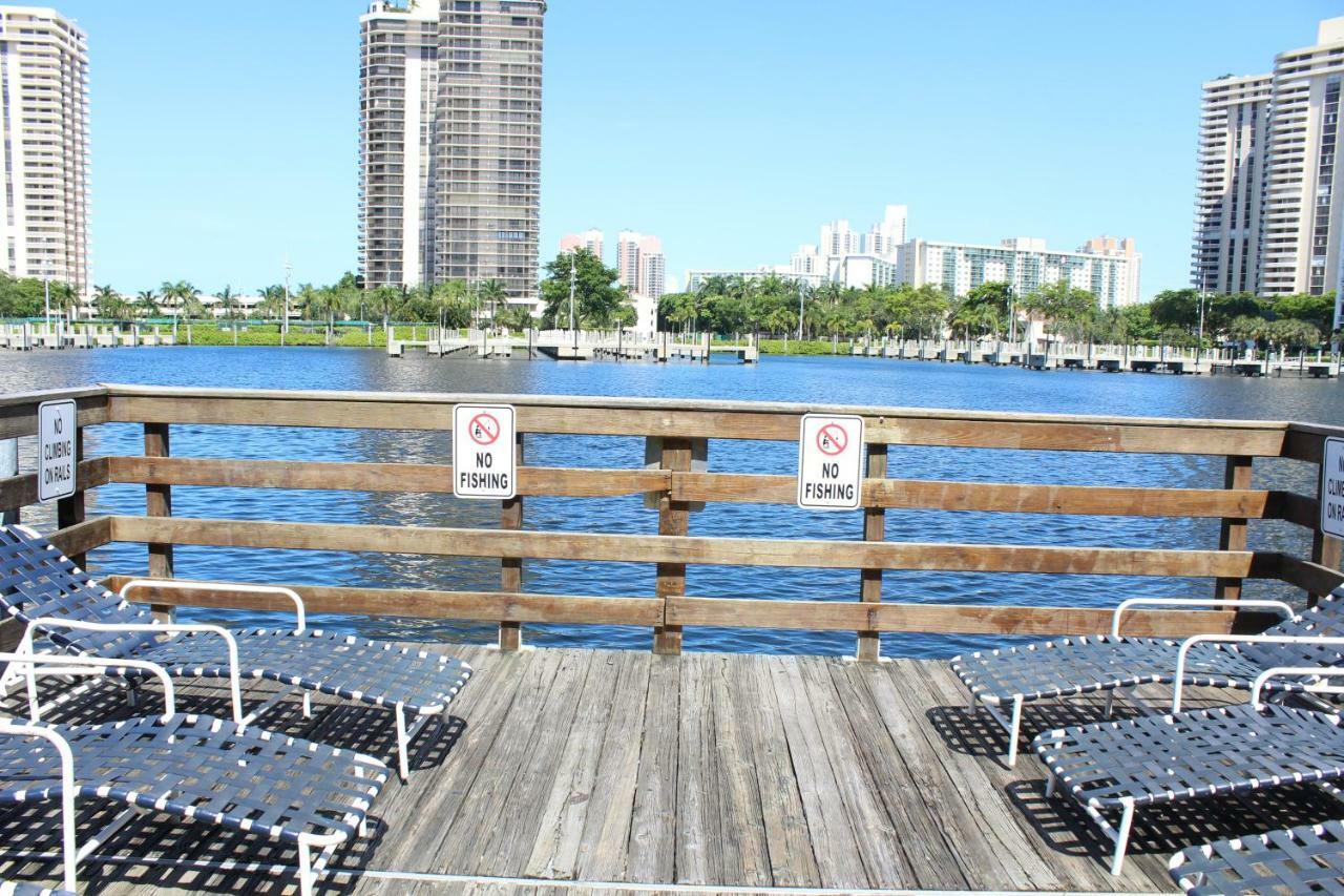 Yacht Club At Aventura 2 Bed 2 Bath Luxurius Cozy Brand New Daire Dış mekan fotoğraf